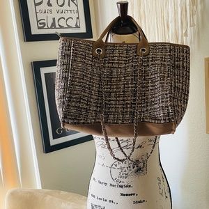 Tweed tote bag with chain🌺